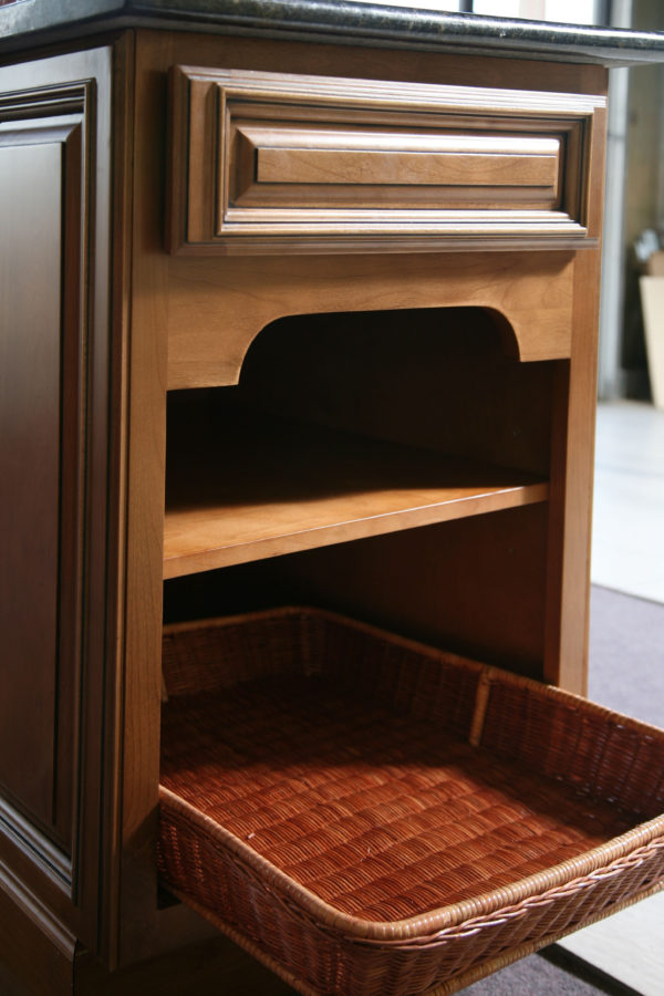 NY Glaze base cabinet